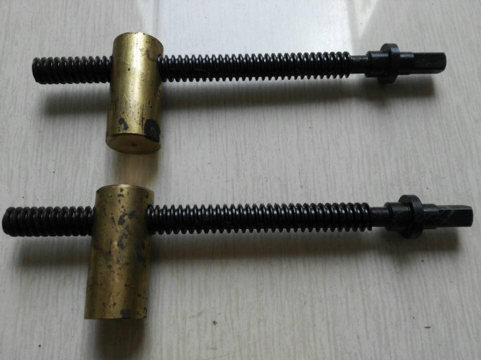 M1050A導輪調節(jié)絲桿_proc.jpg