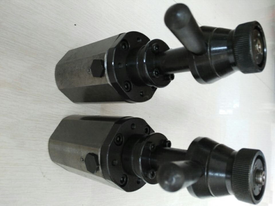 MT1080B（險峰）導輪修整器換向閥_proc.jpg