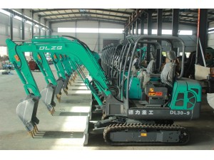 廠房成品挖掘機(jī)區(qū)域